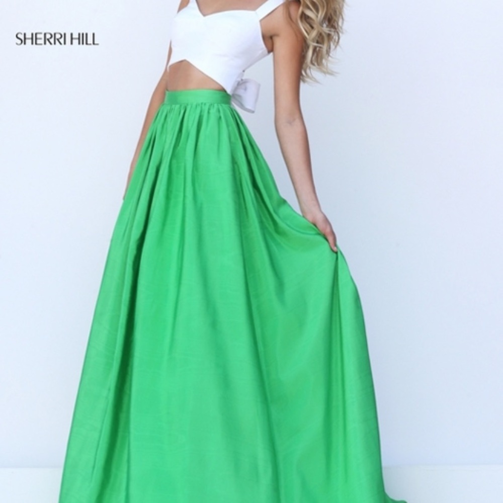 Sherri Hill Green Women's Skirt